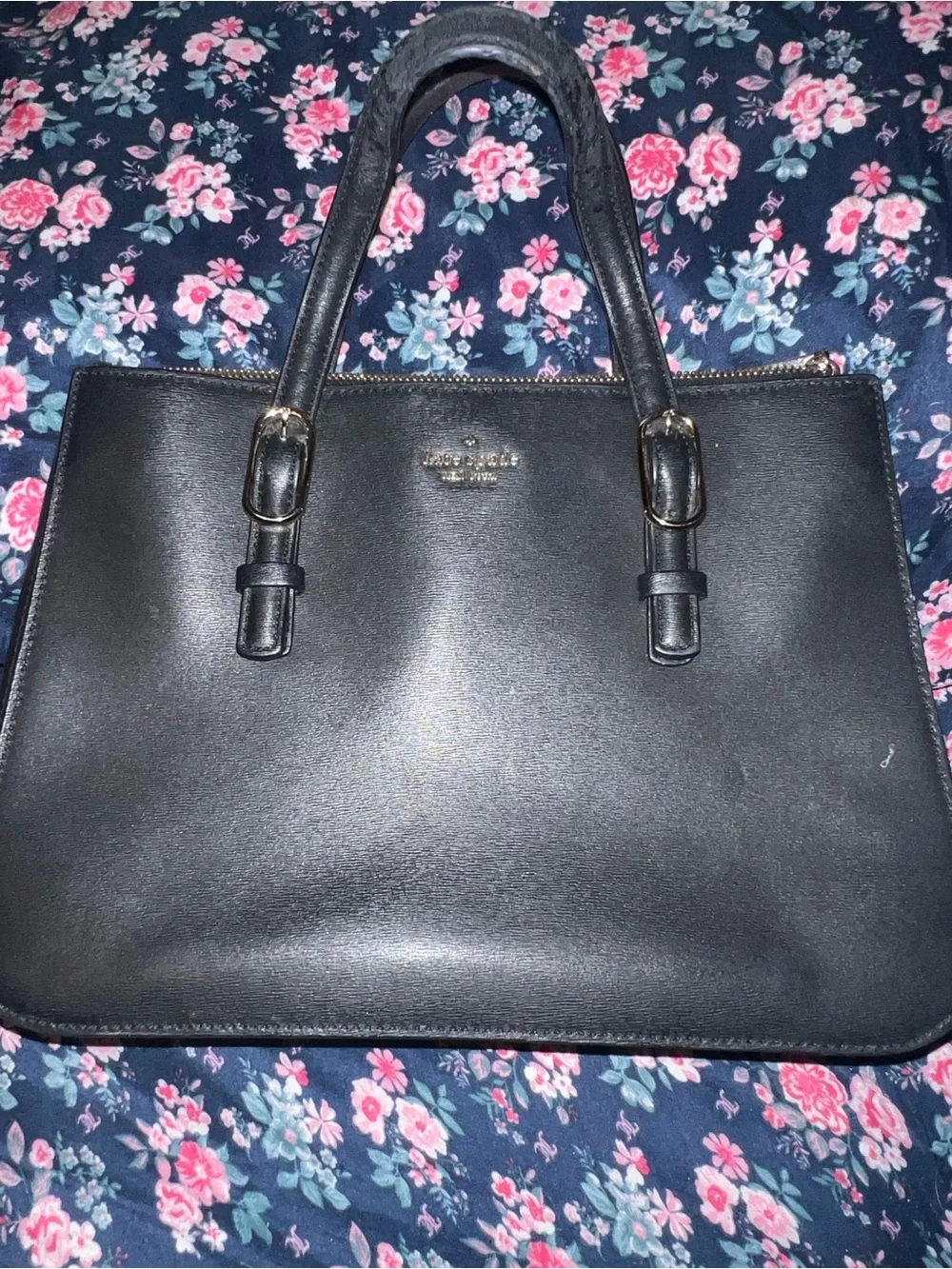 Kate spade satchel (read description)